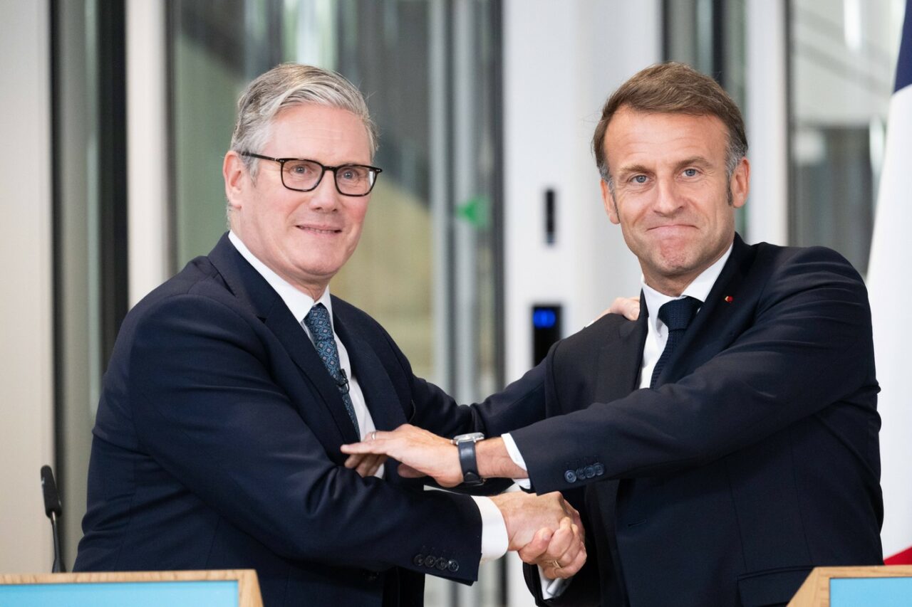 Franța și Marea Britanie au convenit asupra unui SCHIMB de migranți/ Starmer salută acordul „inovator” dintre cele două state
