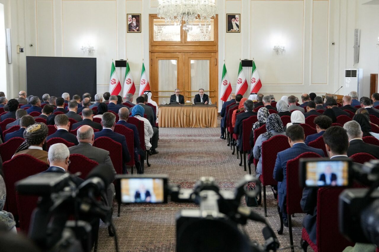 Ministerul iranian de Externe a avertizat că va pregăti o ripostă fermă, în cazul în care ONU va impune noi SANCȚIUNI 