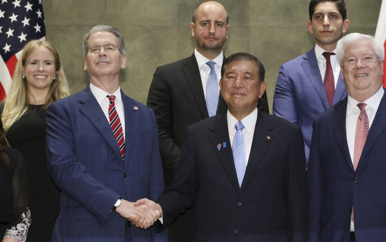 Secretarul american al Trezoreriei crede că va ajunge la un ACORD „bun” cu Japonia/ Ishiba pledează pentru avansarea negocierilor