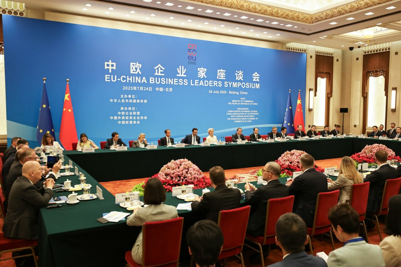 UE și China vor avansa COOPERAREA, pentru abordarea provocărilor globale /Costa: „UE menține angajamentul de avansare a parteneriatului”