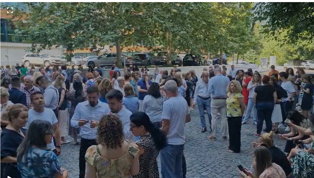 PROTESTE la 40 de grade. România „fierbe” după măsurile austerității, anunțate de Bolojan. Oamenii își cer drepturile în stradă