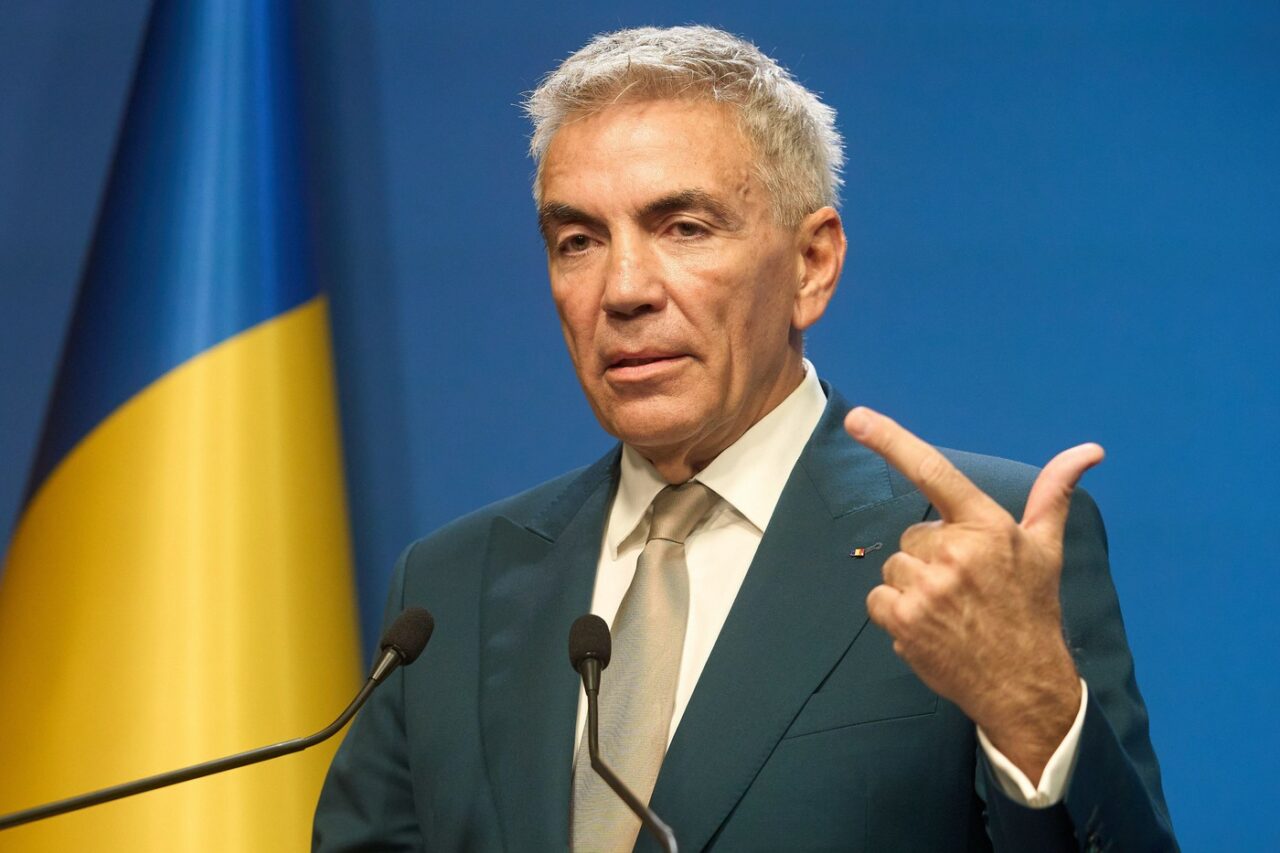 Sindicatul angajaților din aparatul de lucru al Guvernului cere vicepremierului Dragoș Anastasiu să demisioneze