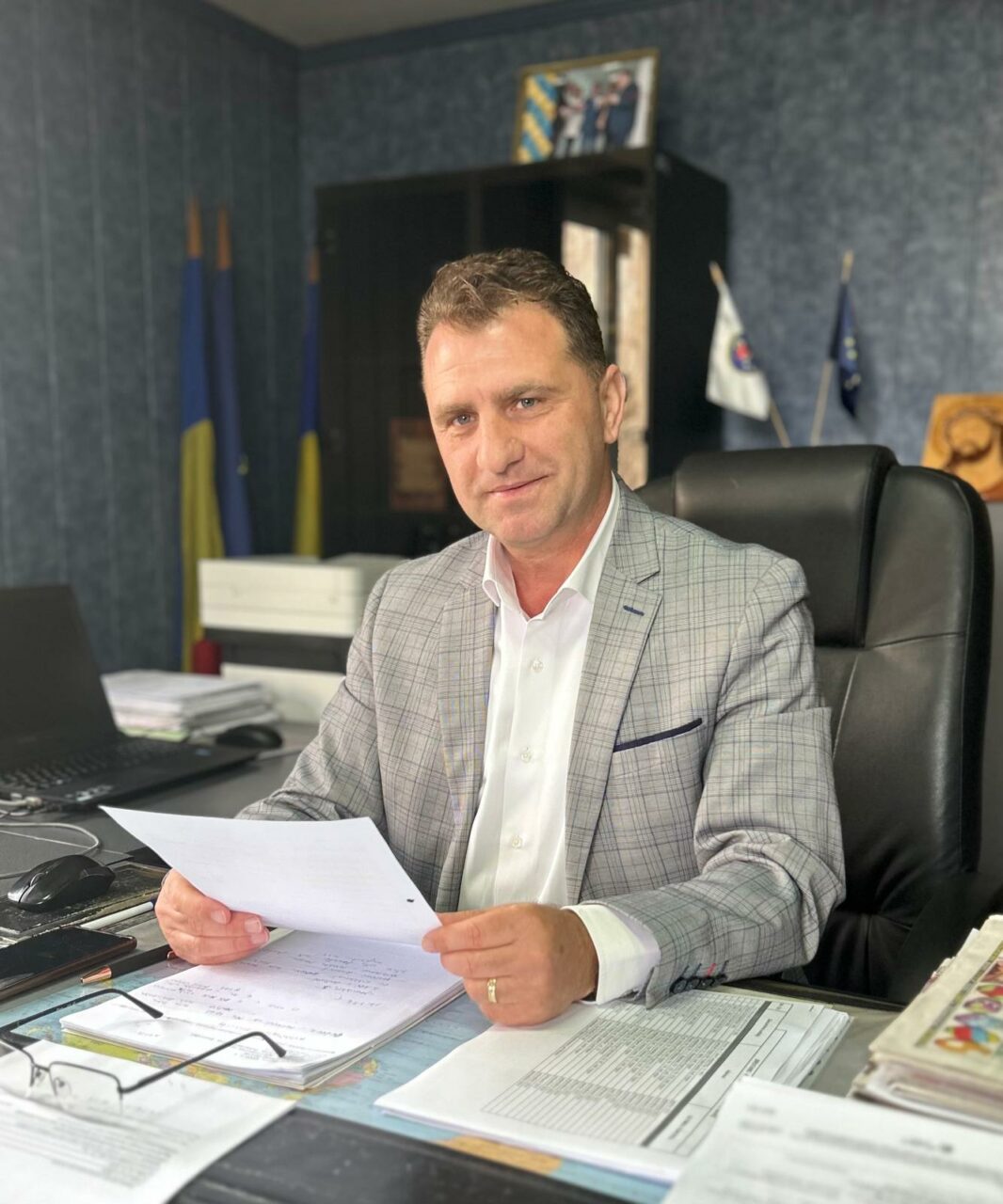 Descidenderi cu poliția într-o brutărie redeschisă ilegal. Direcția Sanitar Veterinară Argeș i-a închis, definitiv, activitatea
