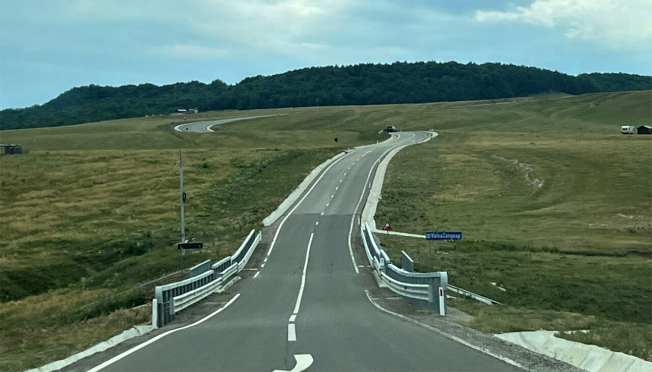 Șoseaua din România supranumită „Triunghiul Bermudelor”. Șoferii dispar zeci de minute și nu reușesc să găsească ieșirea