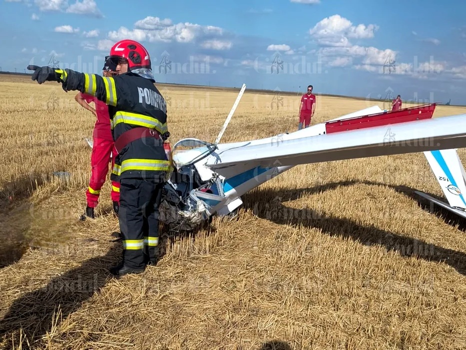 POVESTEA emoționantă a tânărului mort în accidentul de planor din Olt. Visuri mărețe frânte în ultimul zbor / Fusese șef de promoție
