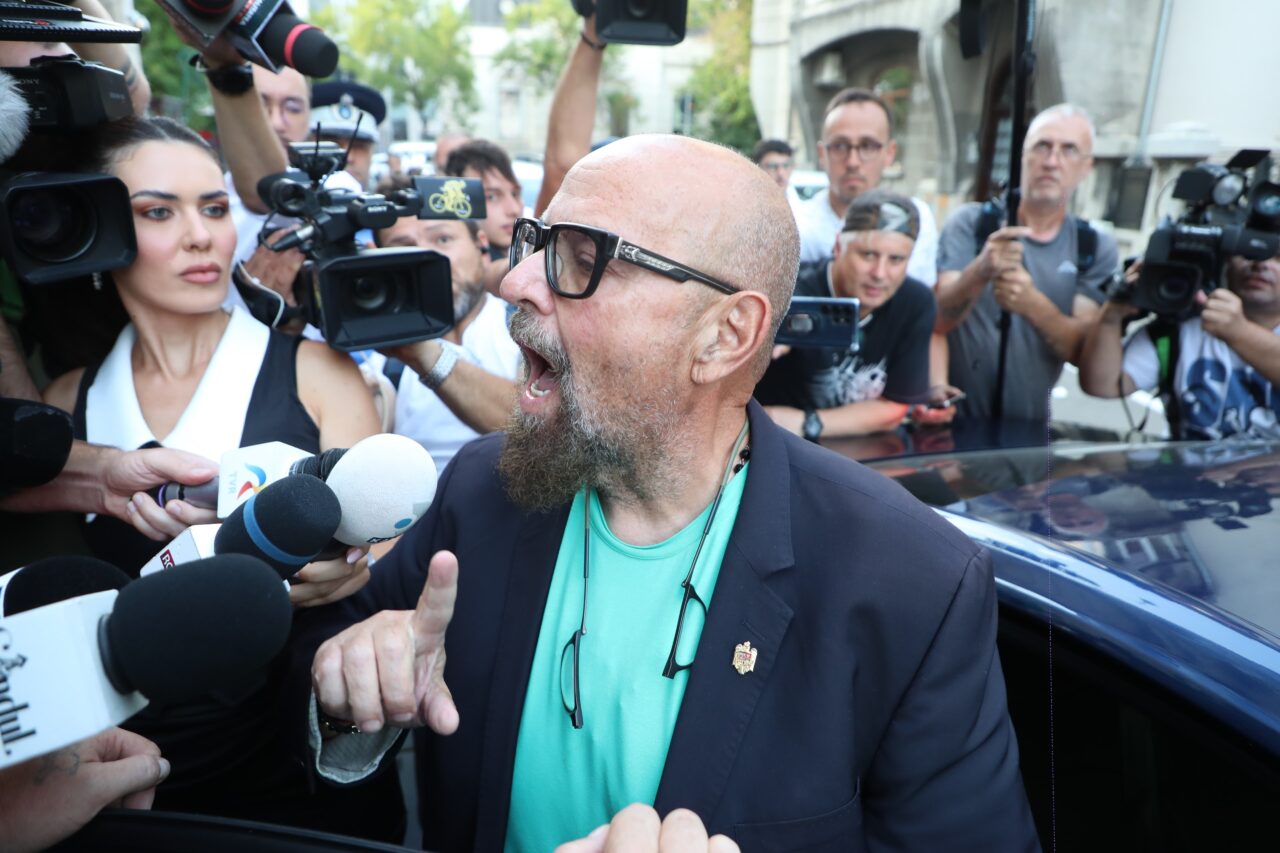 Šokantne posnetke sodnih prepisov: Žena obtožuje Piedoneja nezvestobe in alkoholizma