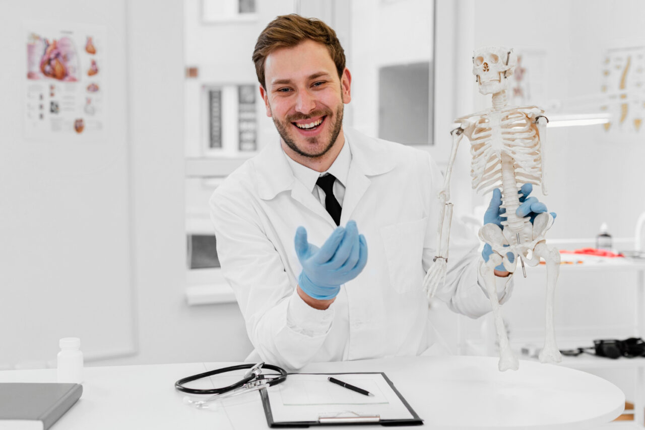 (P) Ce este ortopedia și cu ce se ocupă un medic ortoped?