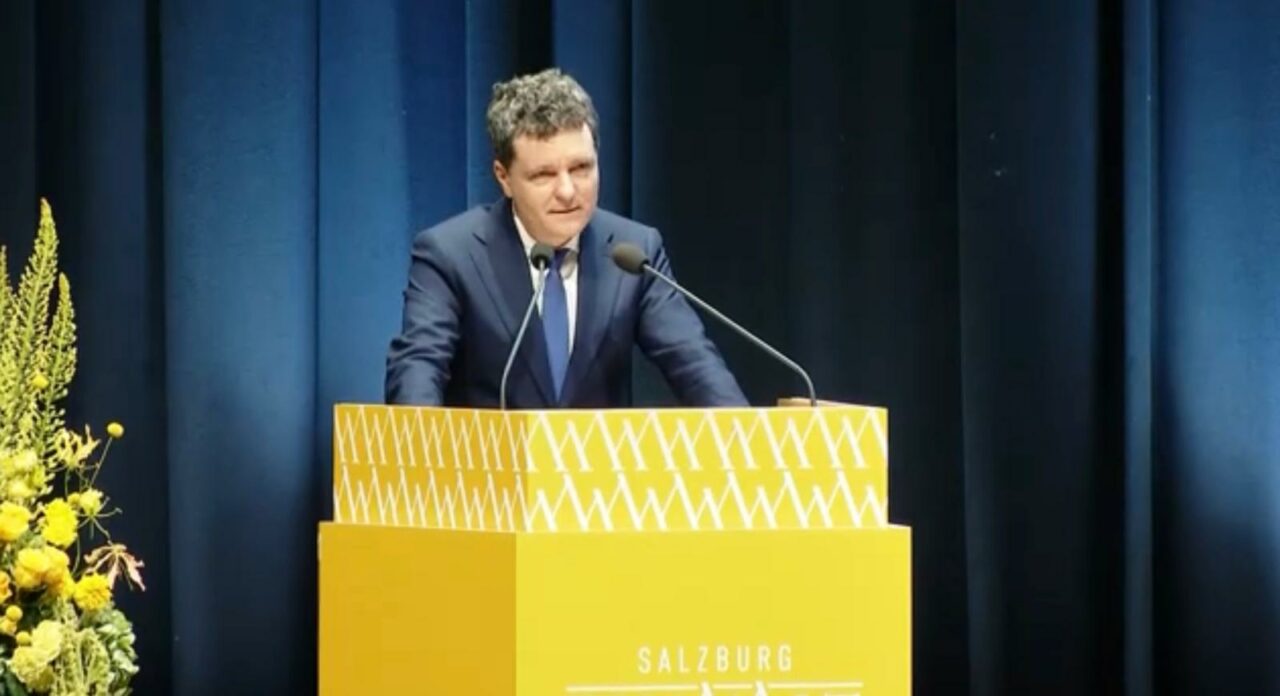 Predsednik Dan promoviral romunsko obrambno industrijo v Salzburgu