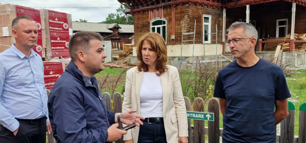Bacăul oferă sprijin pentru sinistrații din Broșteni. 5 tiruri cu ajutoare și 800.000 lei sprijin financiar/ „Solidaritatea nu are culoare politică”