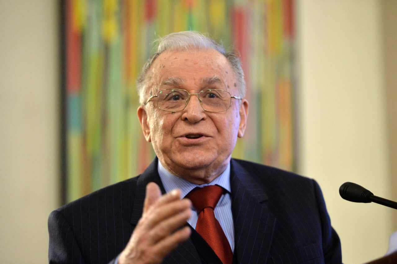 Dezvăluirile lui Ion ILIESCU despre evenimentele tragice din decembrie ’89: „Au fost oameni legaţi de interesele clanului Ceauşescu”