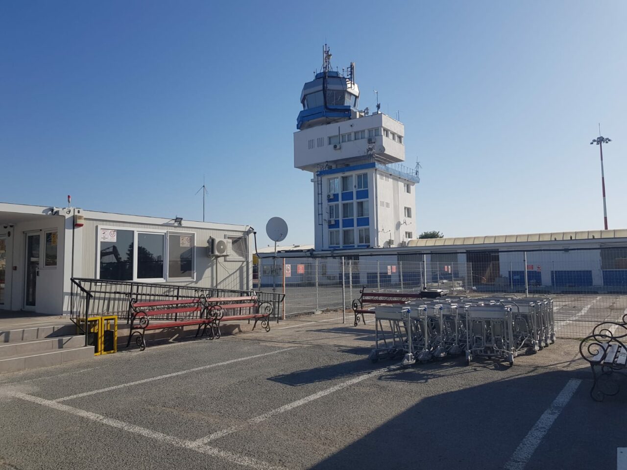 Șefii Aeroportului Kogălniceanu din Constanța au depus o plângere PENALĂ la DNA după suspiciuni de fals la o licitație de pste 200 de milioane de lei