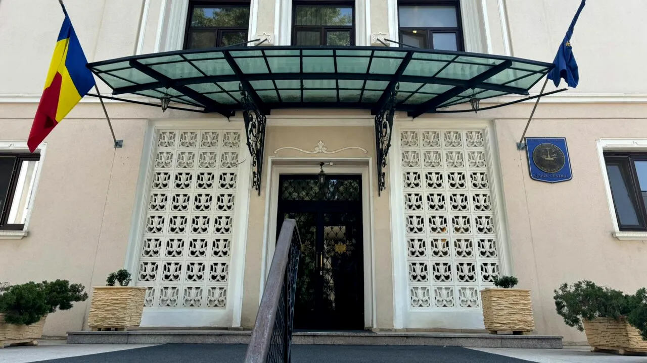 Ministerul Culturii a rămas în urmă cu evaluarea PATRIMONIULUI. Cazurile Casa Vernescu și Parcul Etnografic Bran. Ce recomandă Curtea de Conturi