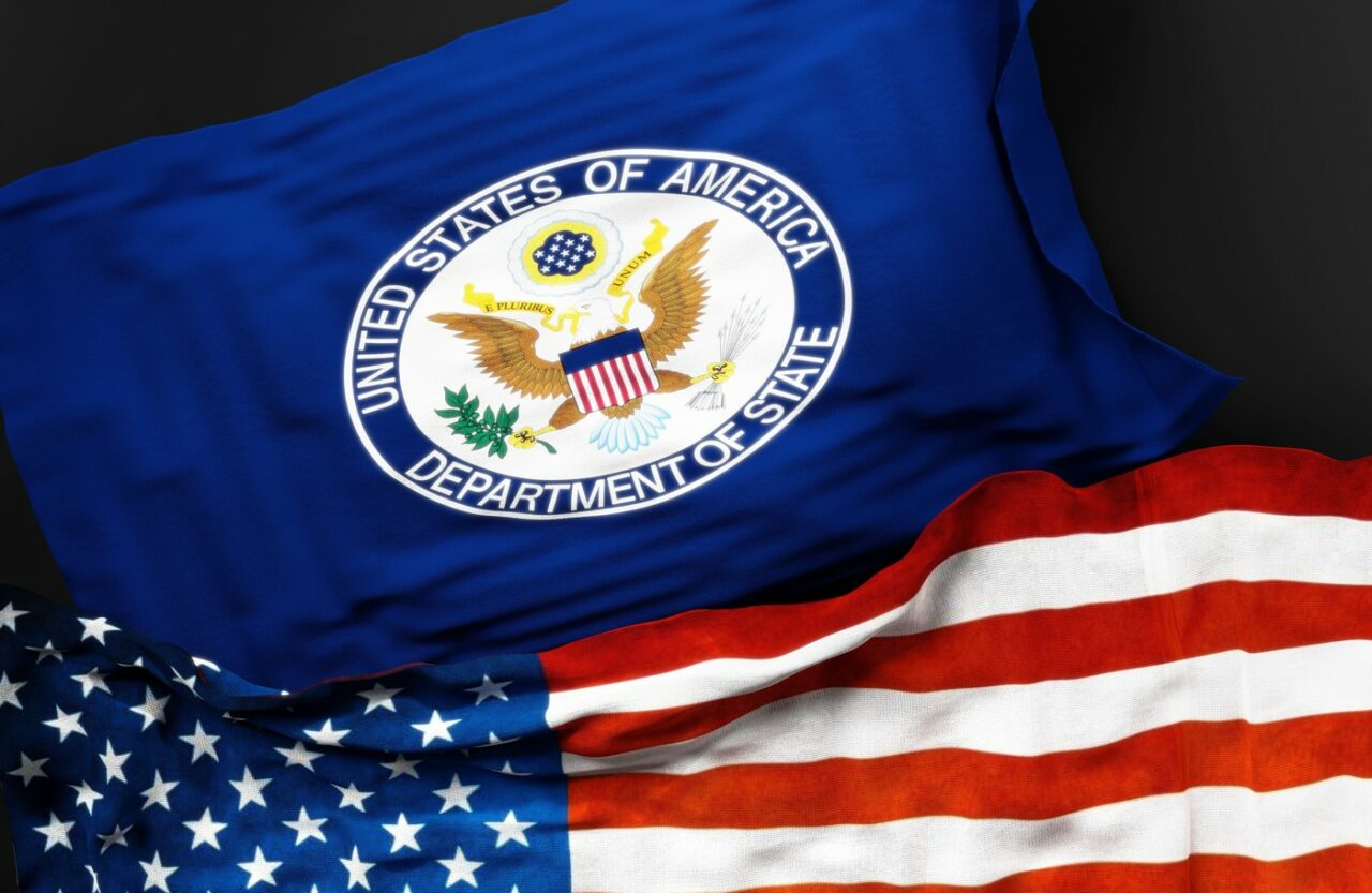 Reuters: Diplomații americani din Europa, instruiți să facă LOBBY împotriva legii UE privind serviciile digitale