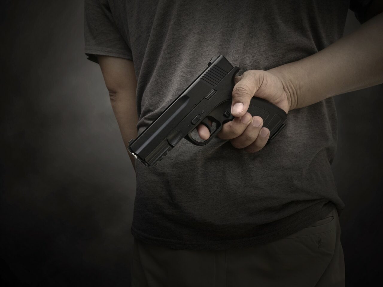 Crimă șocantă în SUA. Româncă, împușcată mortal de un bărbat fără adăpost, pe care îl primise în casa ei din milă