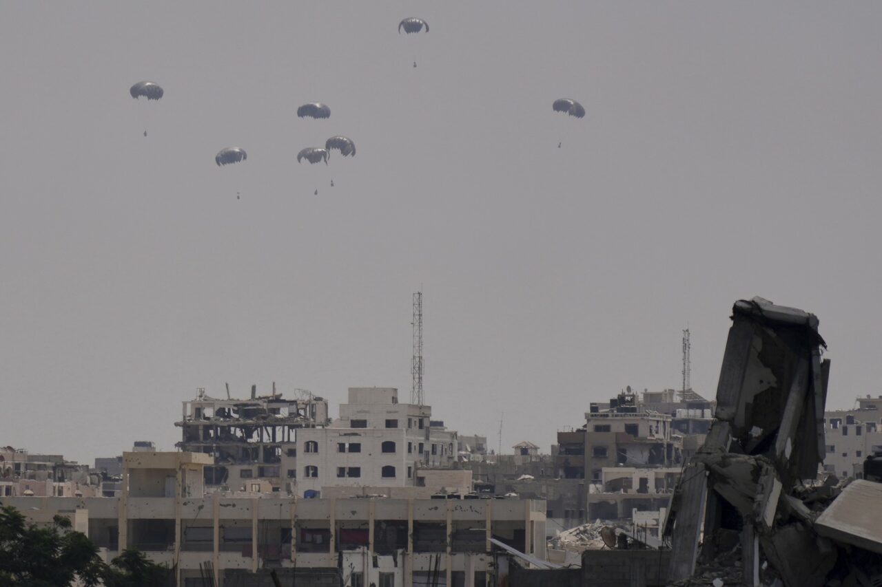 Uniunea Europeană critică planul Israelului de extindere a ofensivei în Fâșia Gaza /„Este necesar ARMISTIȚIU acum”