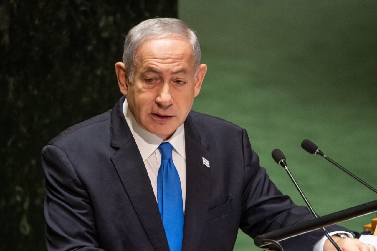 Mai mulți foști oficiali din Shin Bet și Mossad i-au cerut lui Donald Trump să îl OBLIGE pe Benjamin Netanyahu să oprească războiul din Gaza