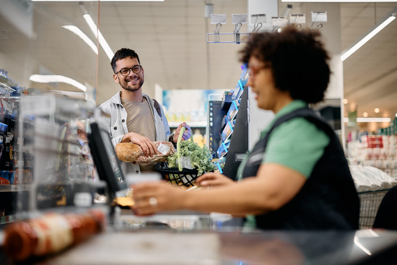 Care este magazinul care vinde și produse la 1 leu, deschis în București. Compania are deja 50 de locații în România
