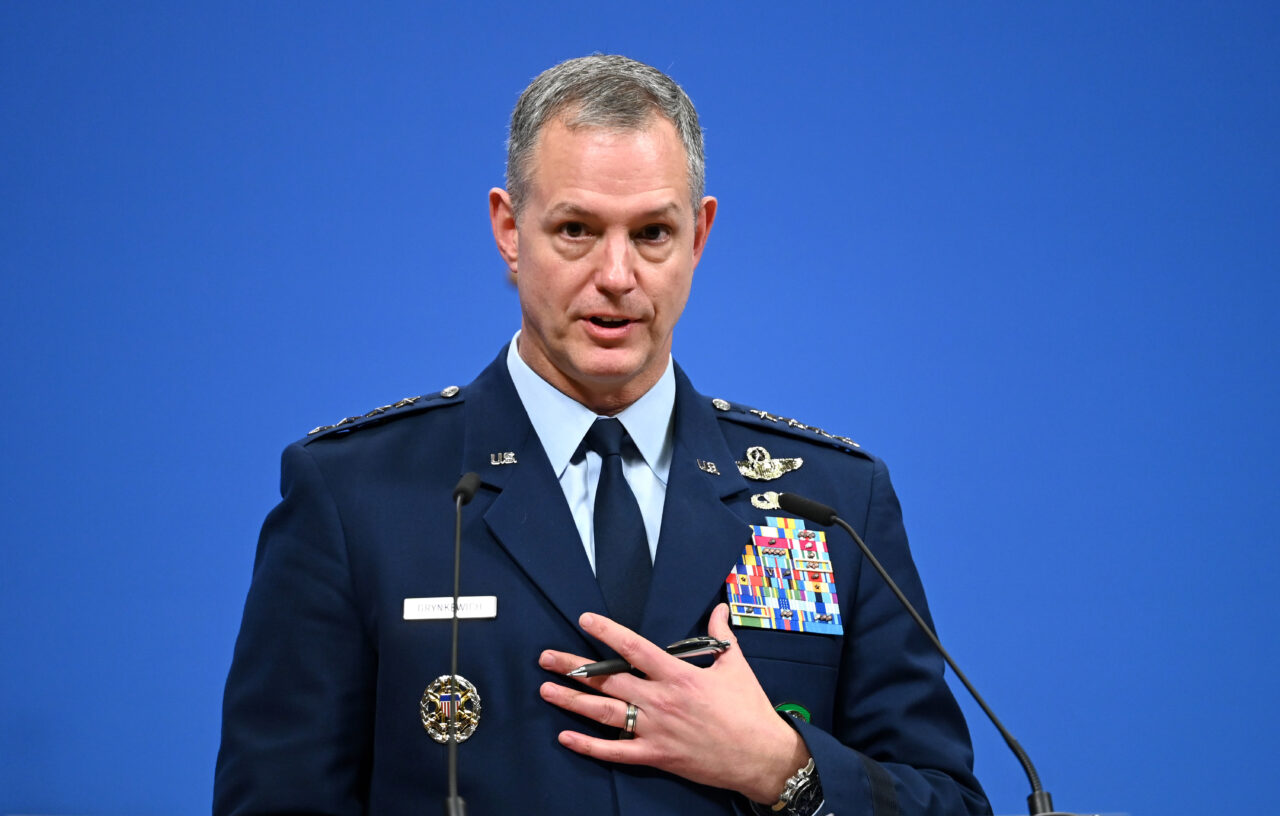 Comandantul suprem al NATO în Europa avertizează Rusia: „Suntem pregătiți să acționăm. Trebuie să ne asigurăm că nimeni nu ne poate amenința”