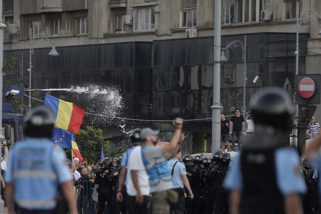 Aceiași organizatori care scoteau oamenii la proteste „pro-justiție” îndeamnă acum la o manifestație anti-justiție. Ce revendică ONG-urile