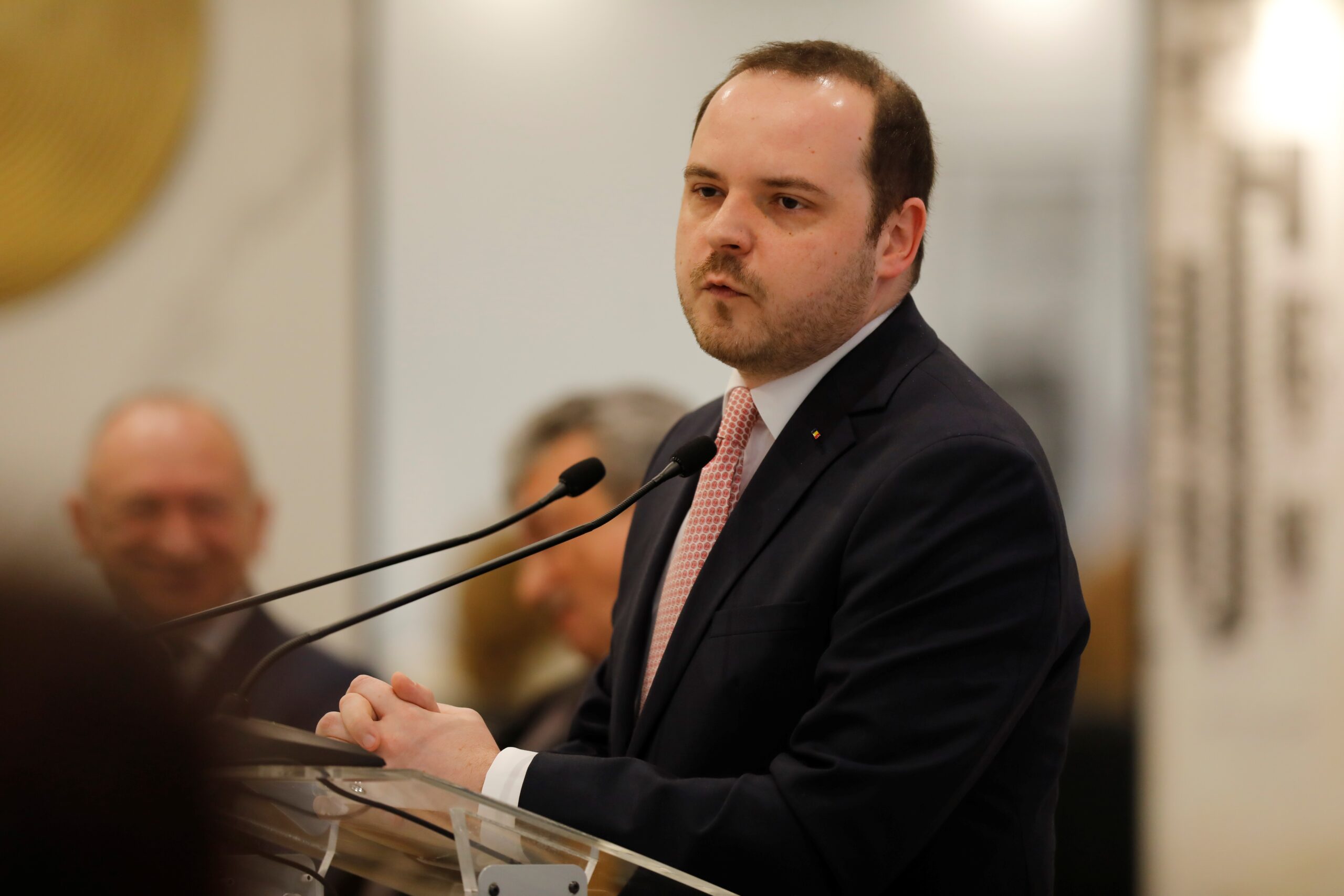 Rogobete îl invită pe Bolojan într-un spital de oncologie