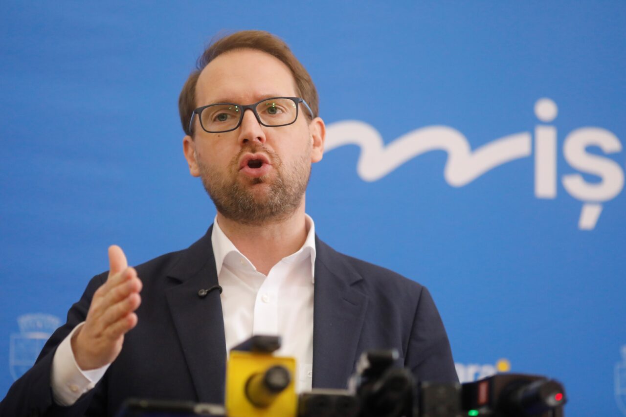 Dominic Fritz propune un „pact” social-democraților „dacă PSD votează un guvern minoritar PNL-USR-UDMR”: „Ponderea noastră în Parlament este mai mare”