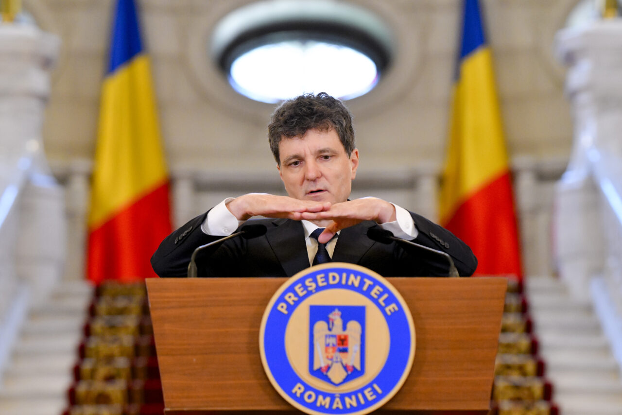 Politico: Nicușor Dan, în fața celui mai mare test politic. România riscă o criză politică și constituțională