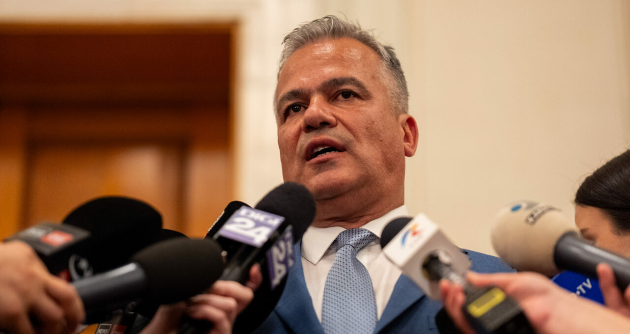 Adrian Veștea, prima reacție după ce Cabinetul său a eșuat în Parlament: „Am considerat că este necesar să răspund la această provocare. Îmi pare rău că nu s-a putut materializa”