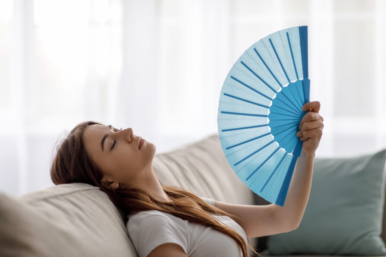 Cum să te răcorești fără aer condiționat: 10 soluții simple și eficiente pentru zilele caniculare