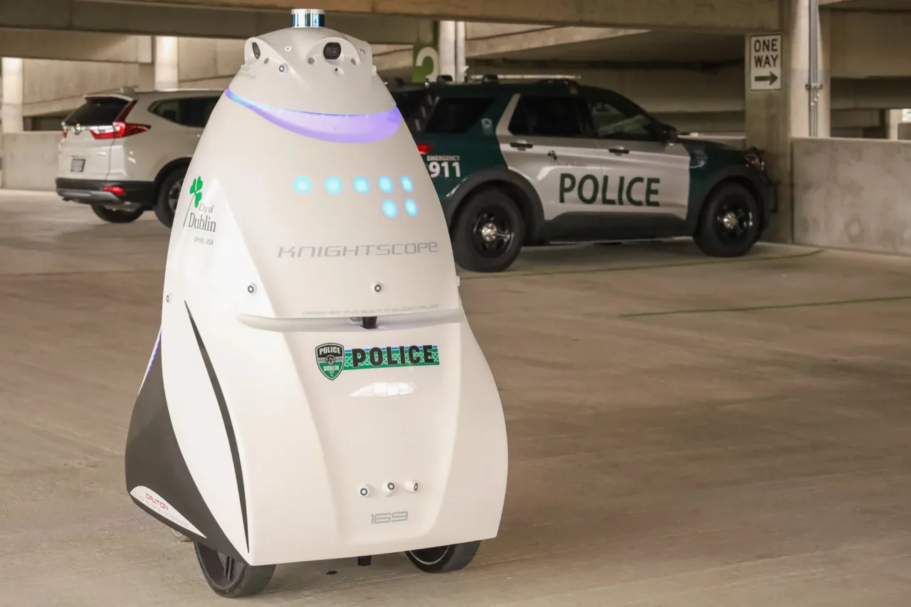 Autoritățile din Ohio renunță la programul „Robocop” la un an de la implementare. Ce a determinat Poliția din Dublin să-l retragă pe „DubBot”