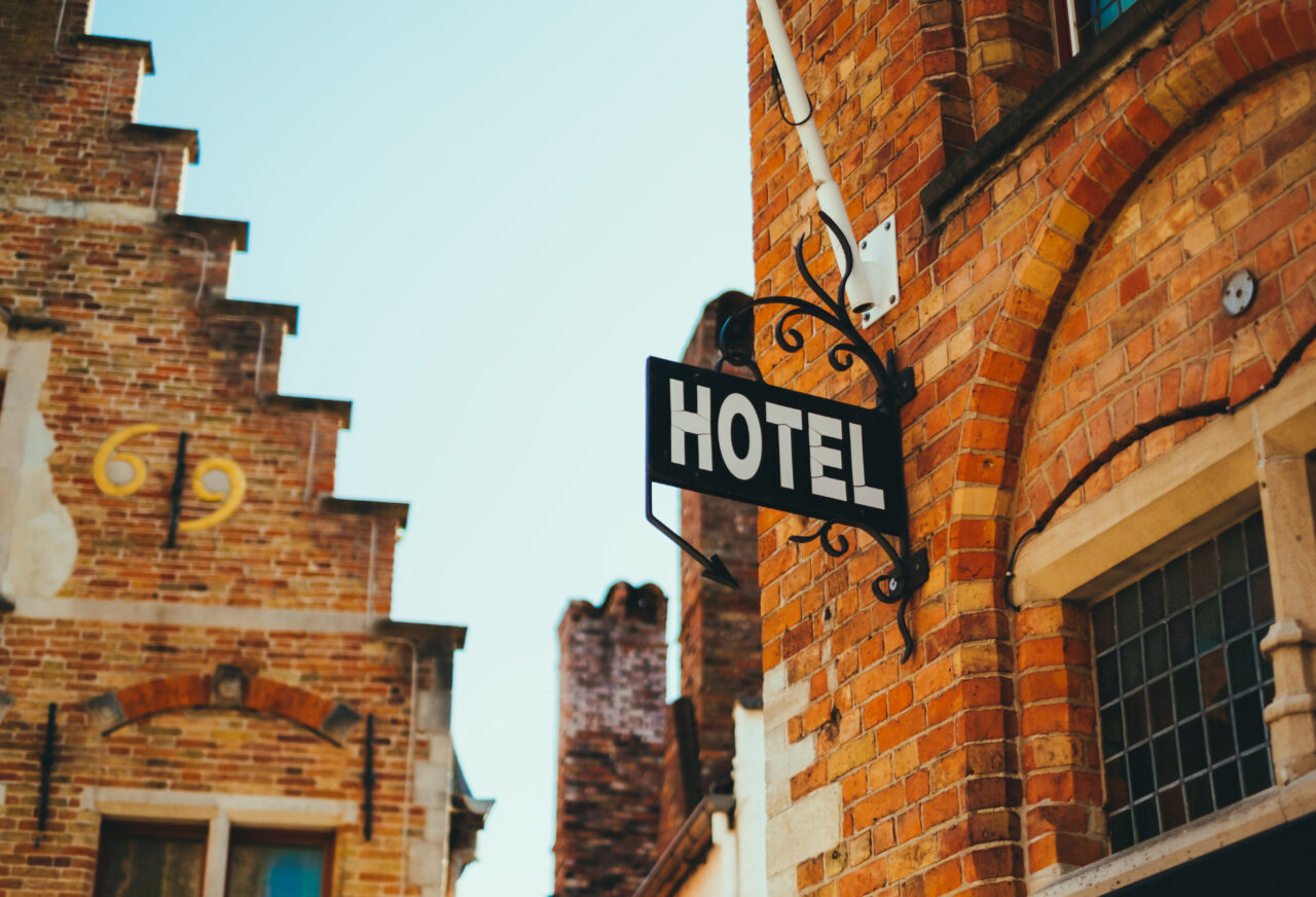 Unde se găsește cel mai vechi hotel din lume, deschis în anul 705. De 1300 de ani și 52 de generații, aceeași familie administrează acest loc