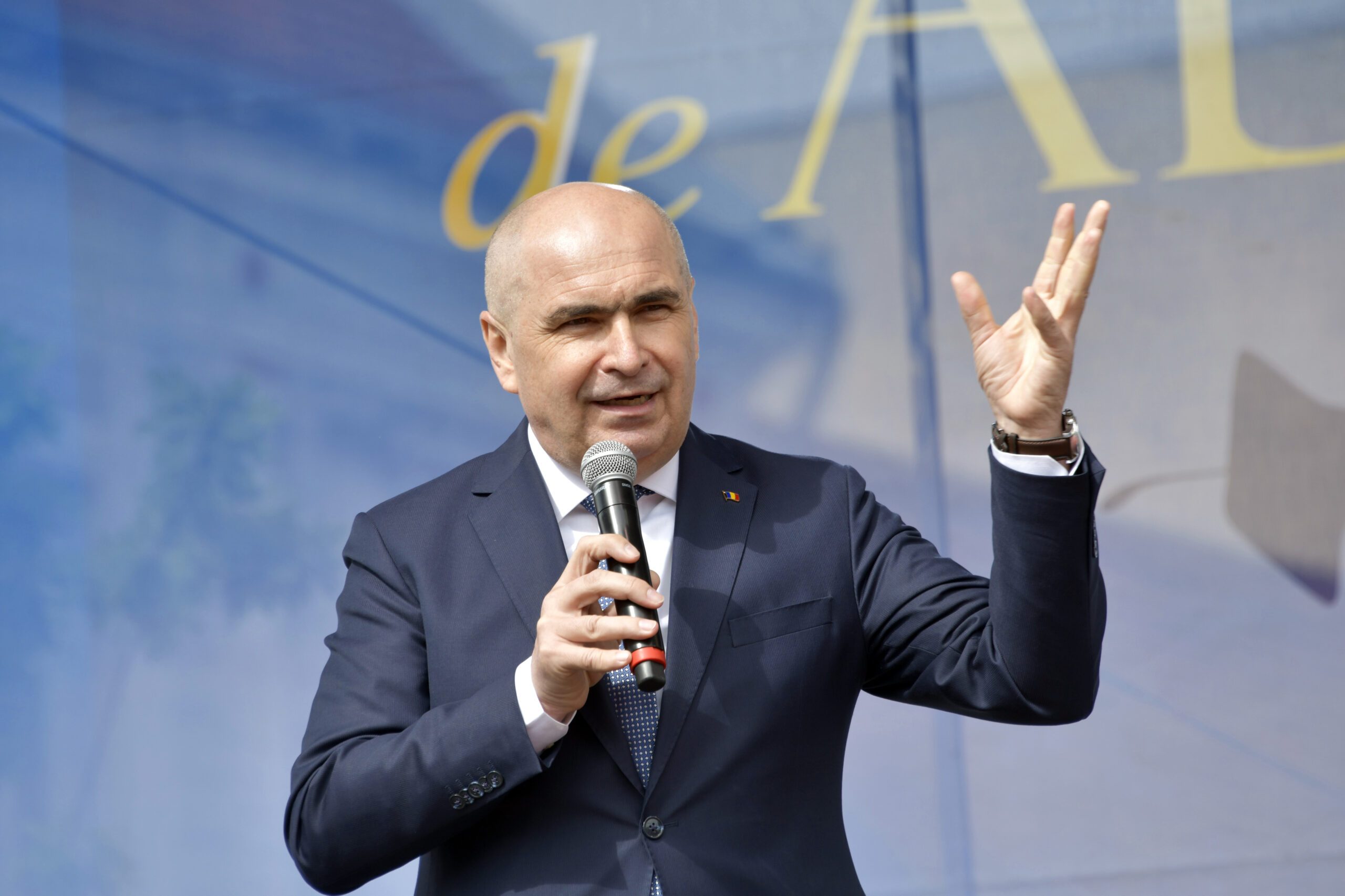 Ilie Bolojan, la recepția Ambasadei SUA: „Statele Unite contribuie semnificativ la securitatea României şi la siguranţa cetăţenilor noştri”