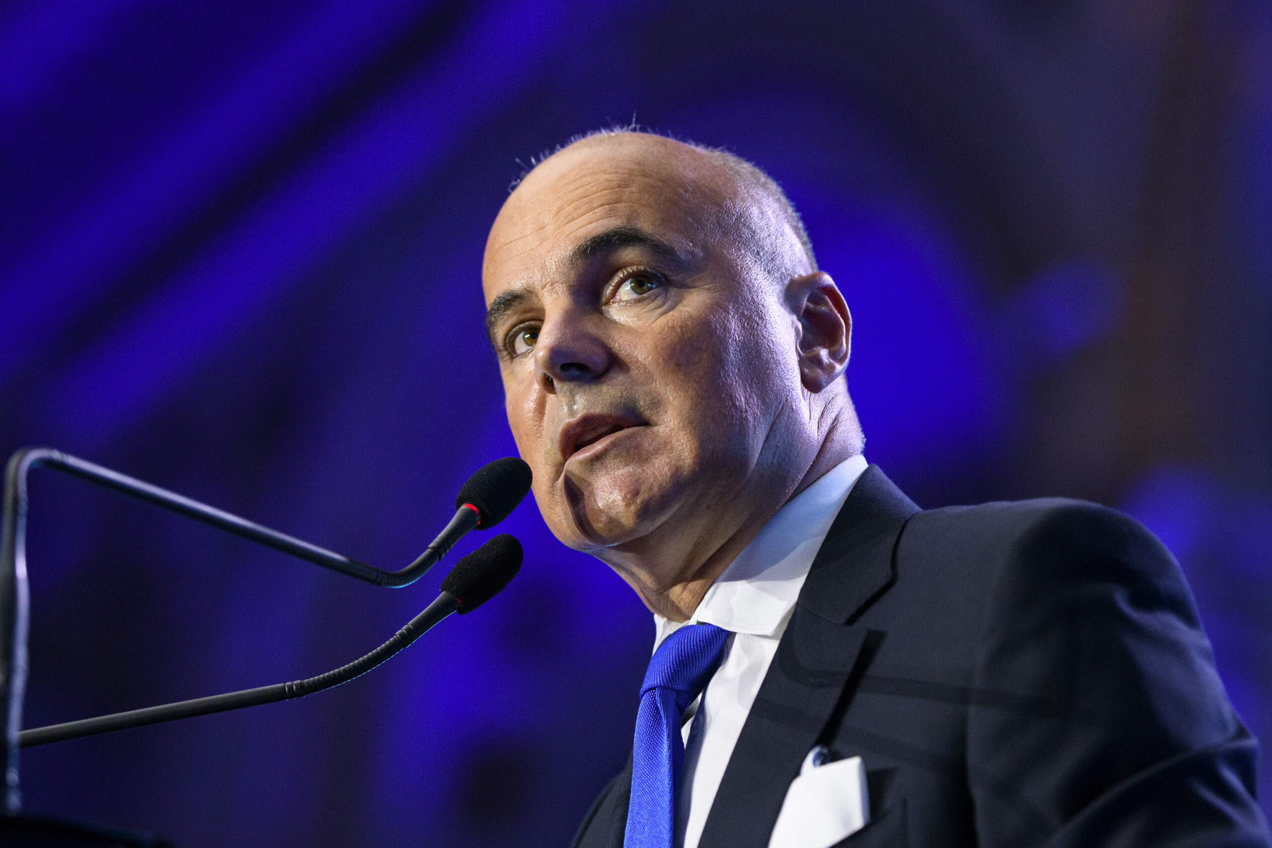 Dispută în PE: Friptura din mazăre și alimentația școlară
