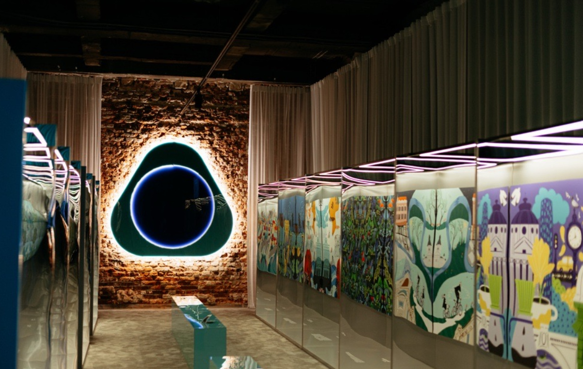 (P) From IQOS Boutique Walls to Design Festival Halls
