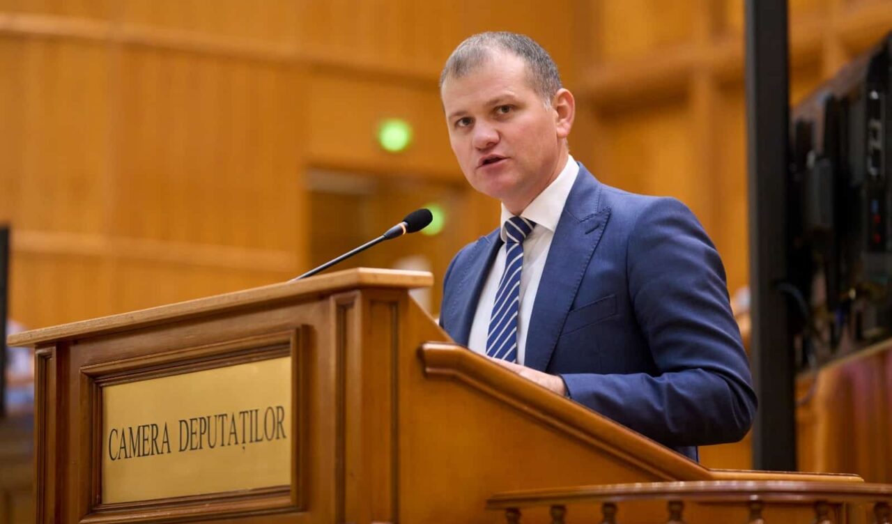 Valeriu Munteanu (deputat AUR): „Diana Buzoianu – cote-record la vânătoare pentru zeci de specii, dar refuză să protejeze oamenii de urși”