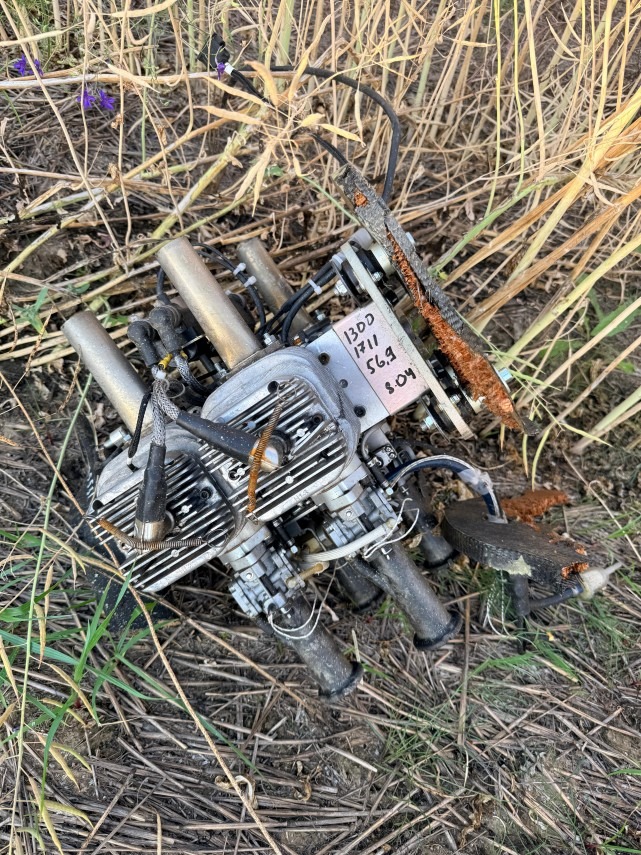 Alertă în Tulcea, după ce militarii au găsit resturi de dronă pe un câmp. S-a decis detonarea din cauza riscului de explozie- SURSE