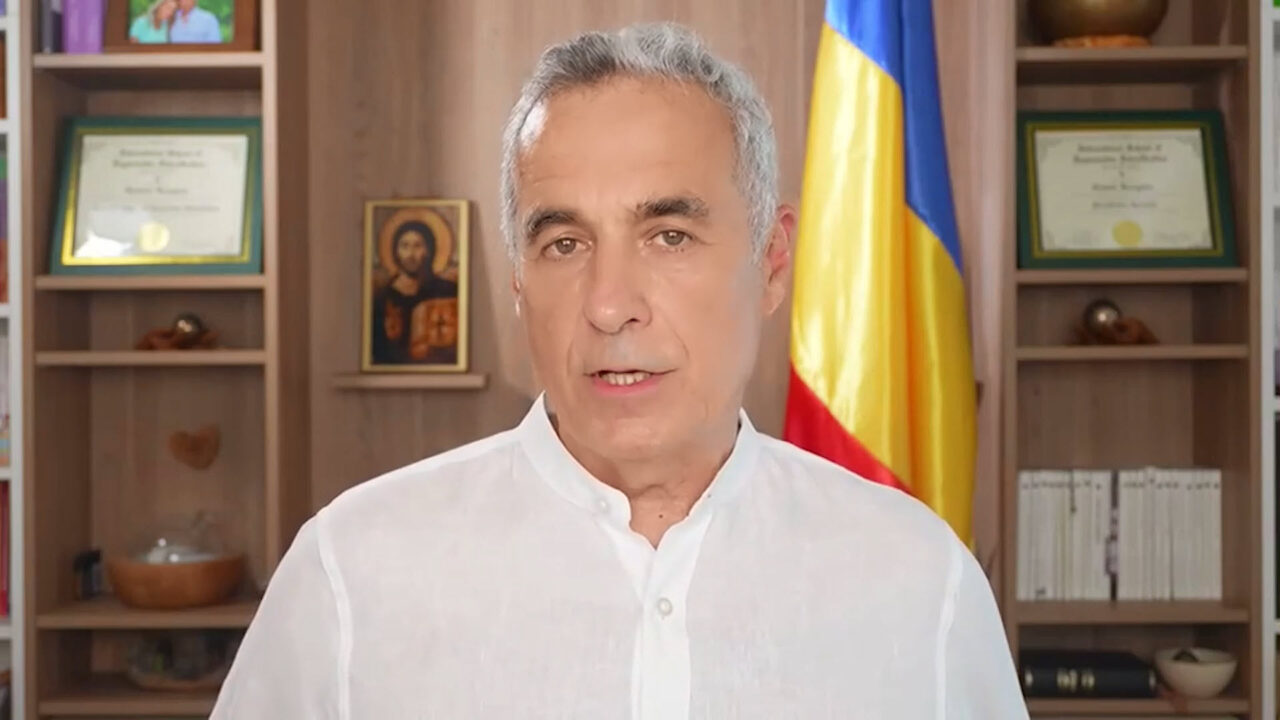 Mesajul lui Călin Georgescu pentru parlamentari: „Fiecare vot dat guvernului unui președinte ilegitim este un act de trădare”