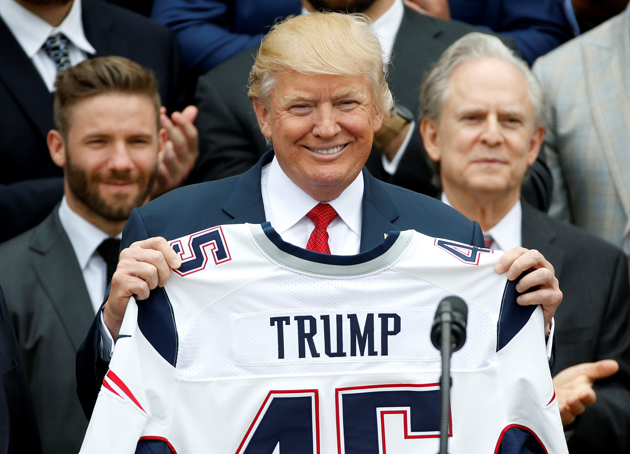 Donald Trump lansează ideea unei reuniuni a foștilor președinți americani pentru un meci de Super Bowl