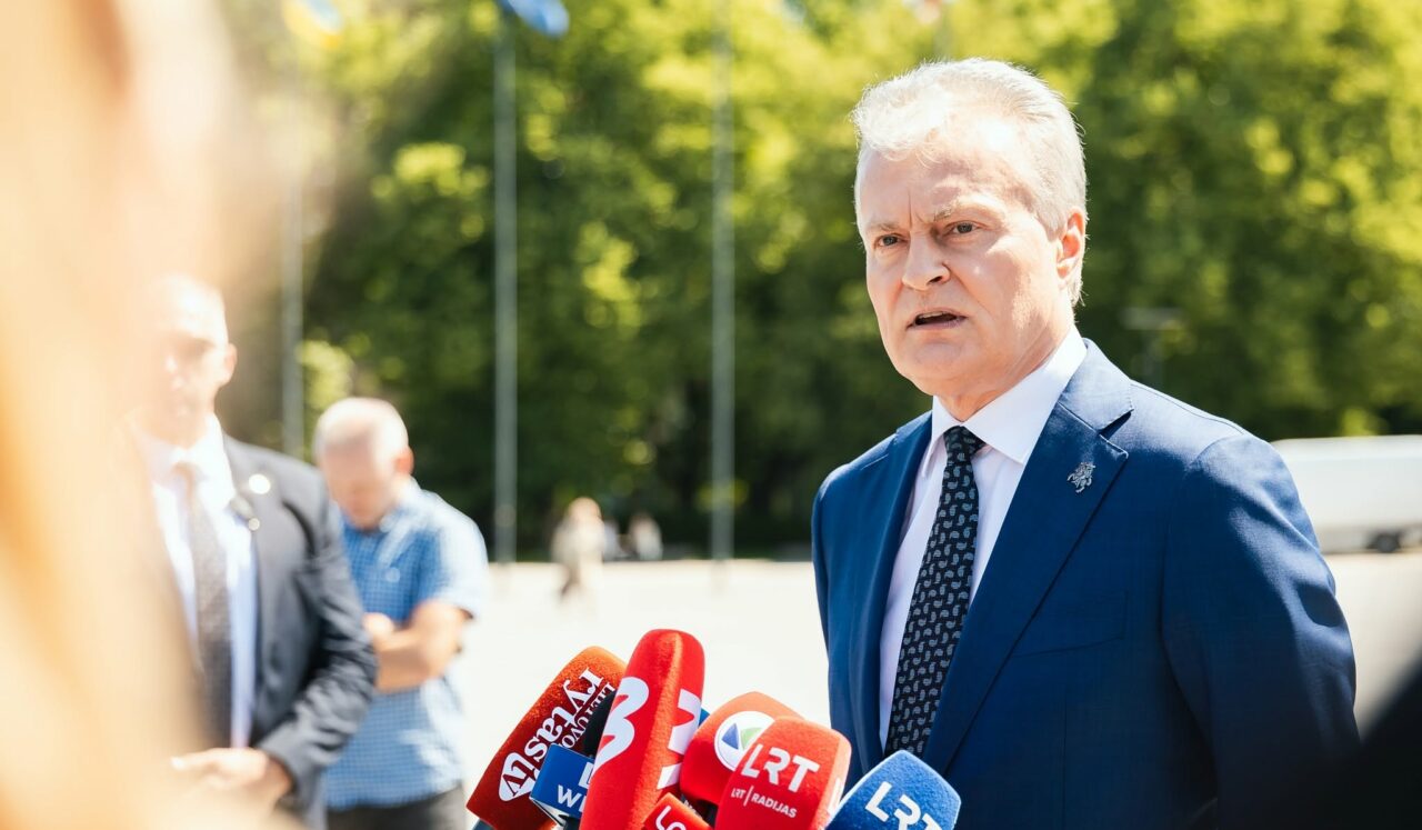 Decizie istorică la Vilnius: Lituania face primul pas spre eliminarea interdicției constituționale privind armele nucleare. Ce au convenit partidele