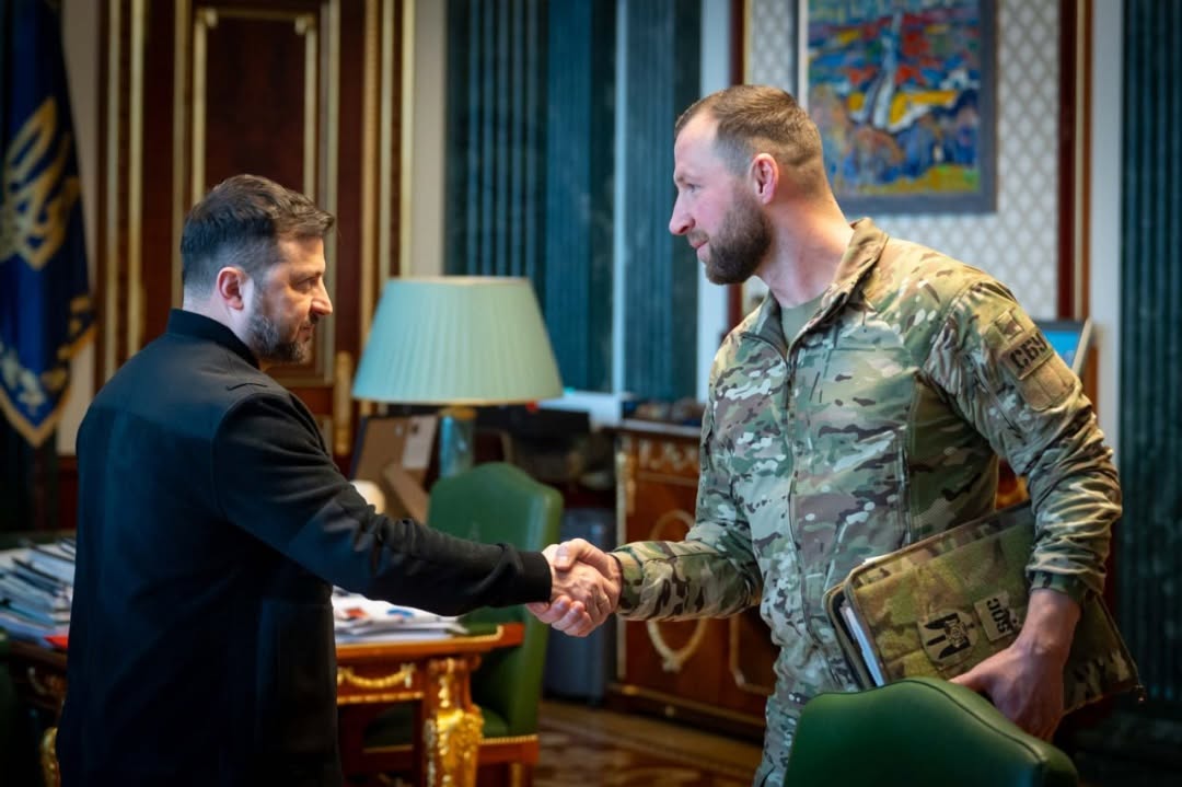Zelenski numește un nou șef al Apărării în încercarea de a calma criza politică. Cine este Evhenii Khmara, fostul șef al SBU