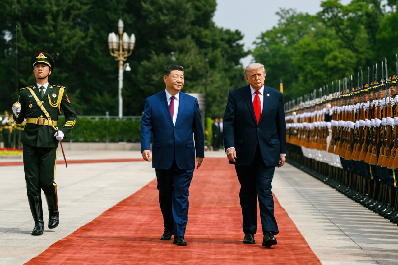 China amenință cu represalii dacă SUA intervine în comerțul cu Iranul