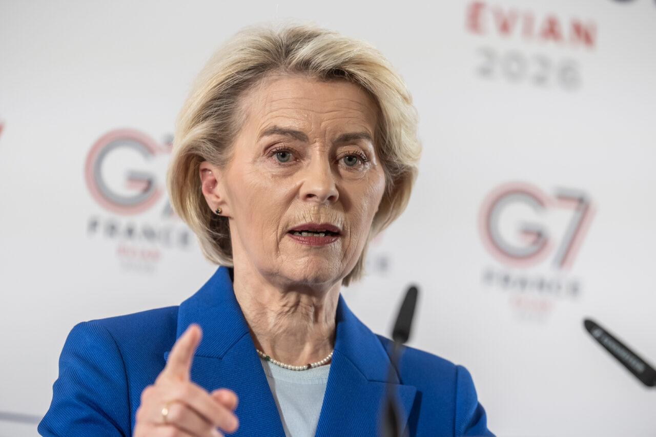 Reacție fermă de la Bruxelles. Ursula von der Leyen condamnă Rusia după incidentele grave din Danemarca și Lituania: „Un comportament iresponsabil și periculos”