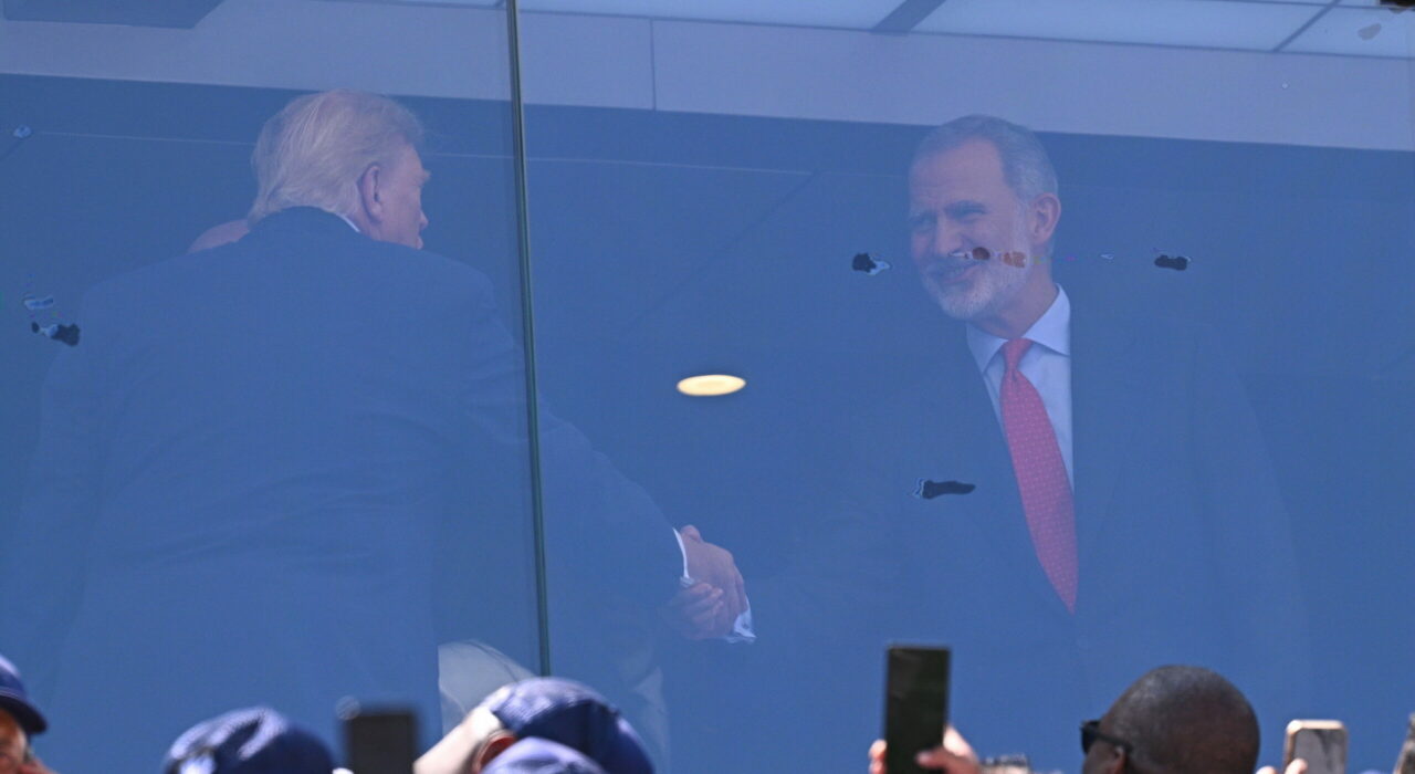 Trump, față în față cu Regele Spaniei și Pedro Sánchez la finala Cupei Mondiale, după amenințările cu blocada comercială. Cum a decurs întâlnirea