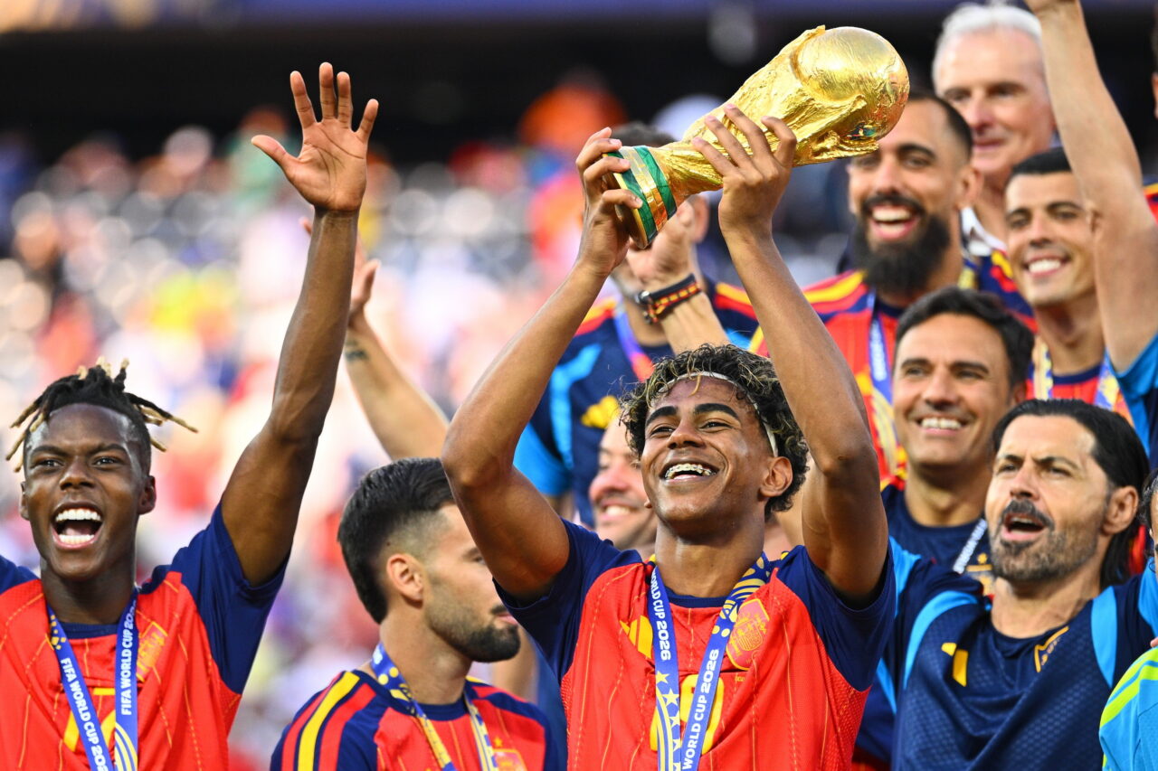 Cupa Mondială în cifre: 1,8 miliarde de telespectatori și peste 9 miliarde de dolari venituri pentru FIFA. Câți bani câștigă Spania pentru că a detronat Argentina