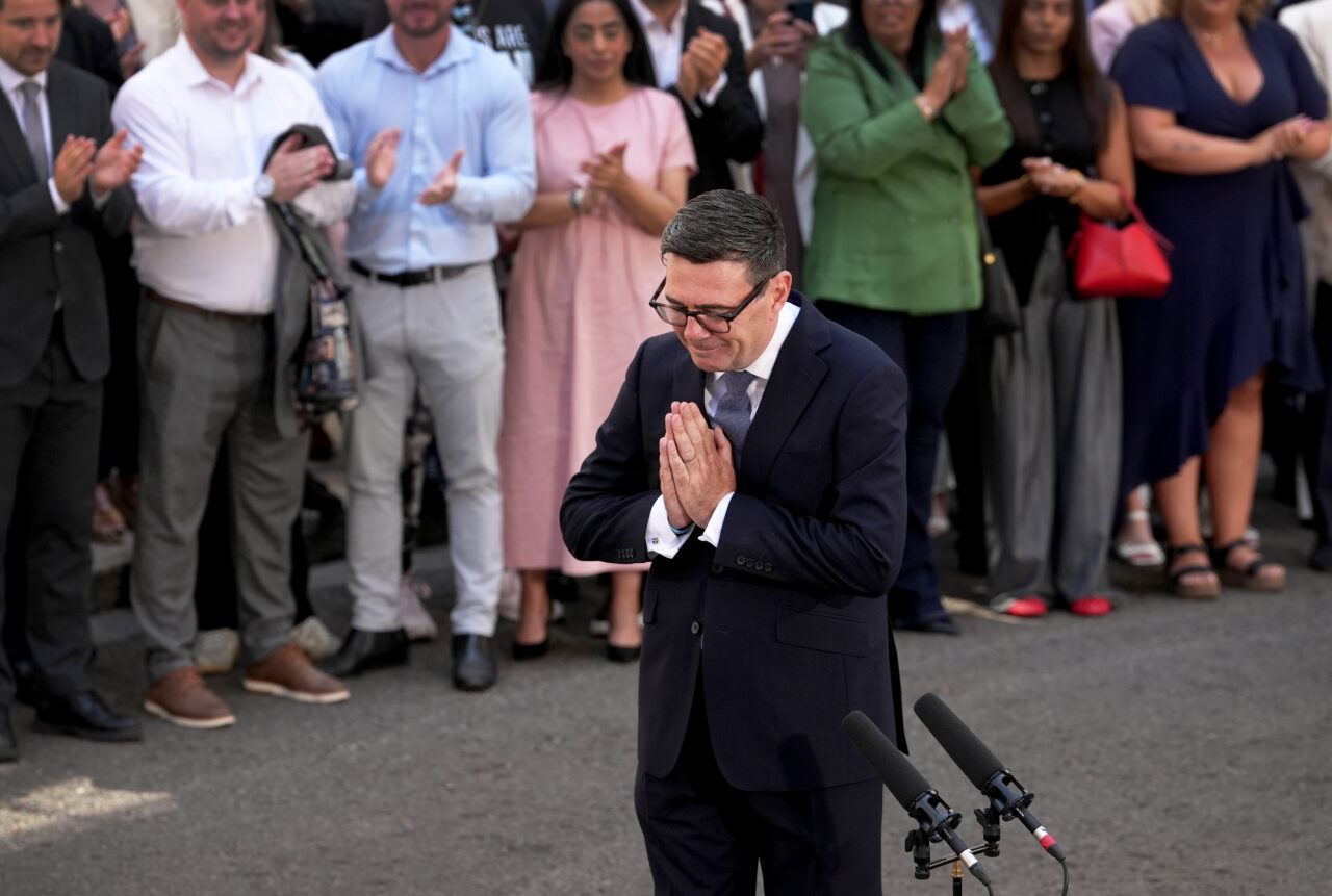 Prima mutare a lui Andy Burnham pe Downing Street: Noul premier britanic elimină TVA-ul din facturile la curent. Cum vrea să finanțeze măsura