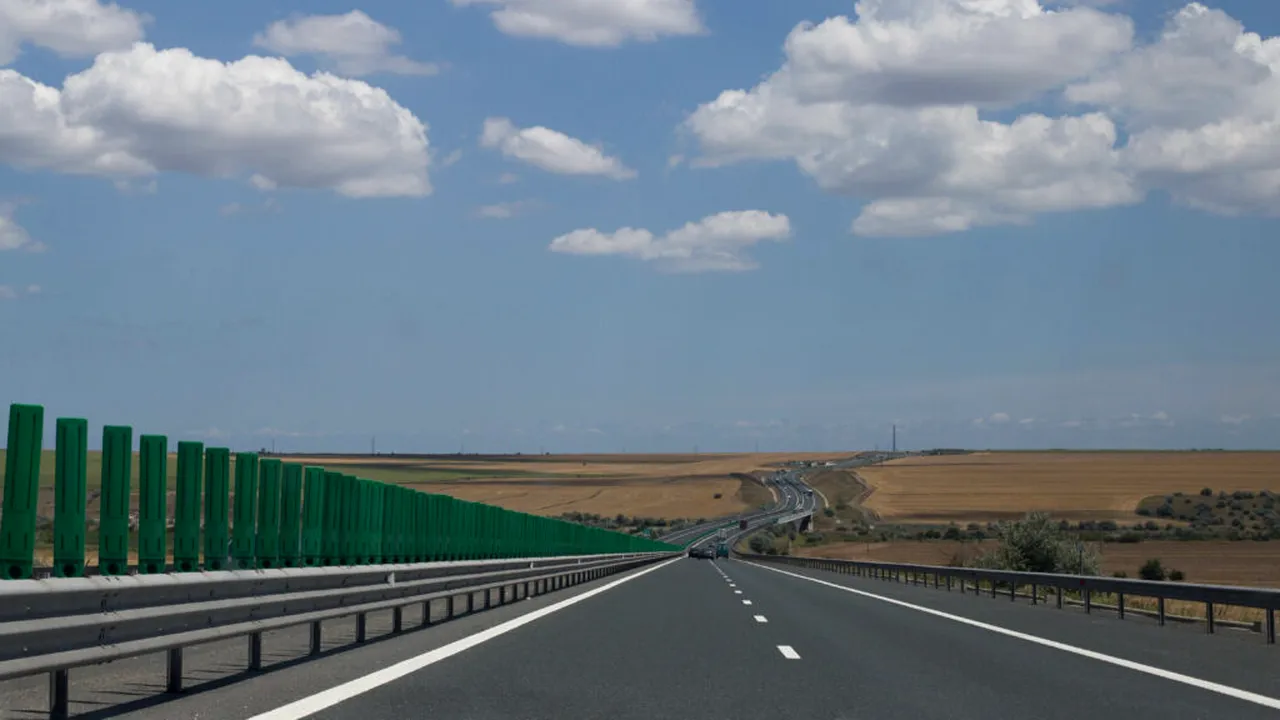 Accident pe drumul spre Litoral. O persoană a murit, iar alte trei sunt rănite după un impact între două mașini pe Autostrada Soarelui
