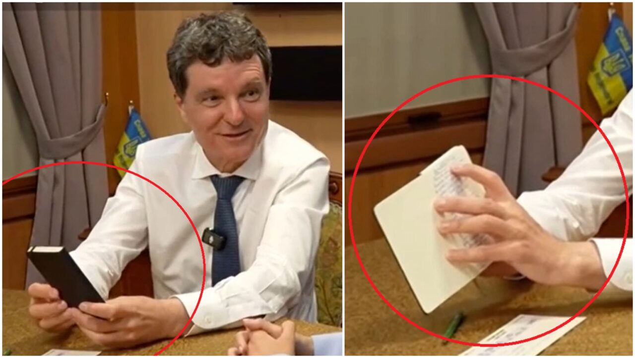 Nicușor Dan dezvăluie ce anume scrie în celebrul său carnețel: „Secrete de serviciu, mai desenează și copiii”