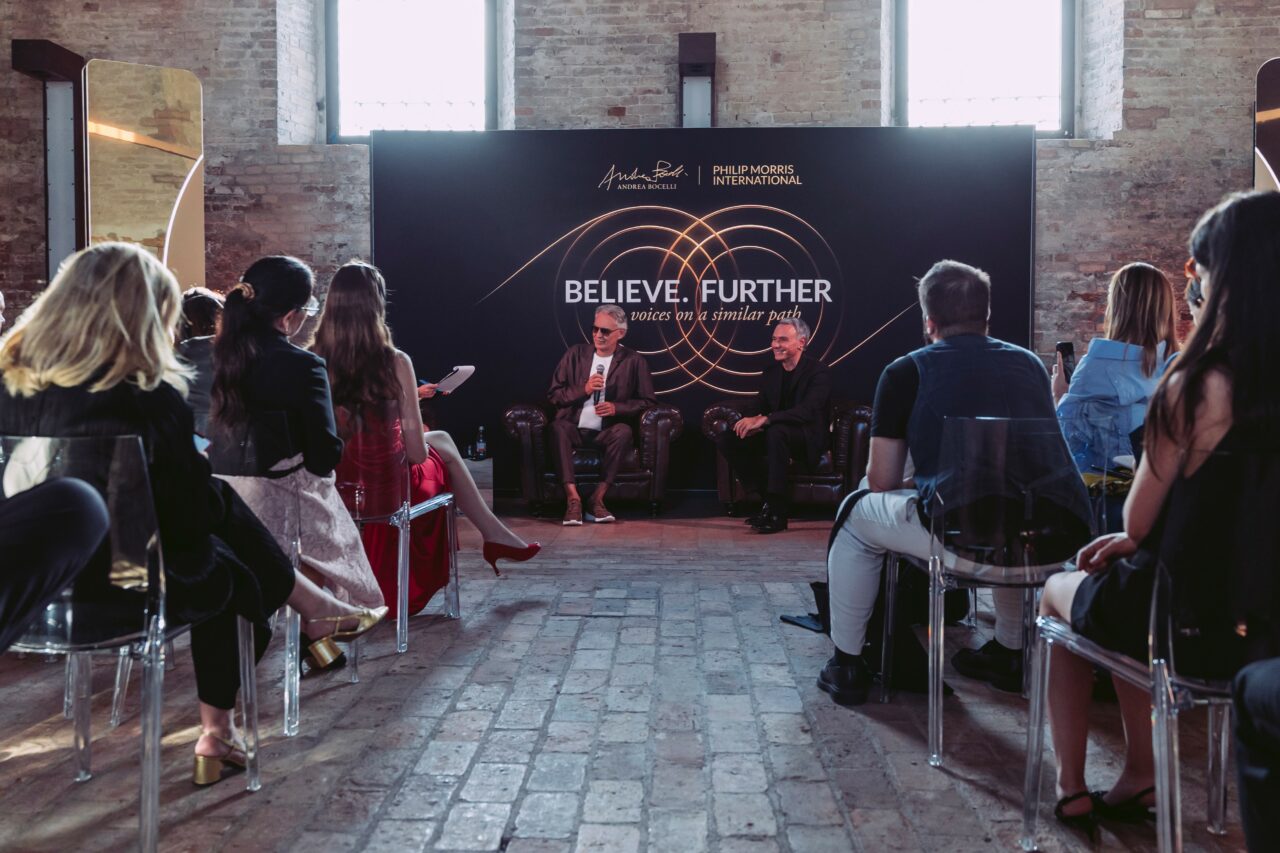 Philip Morris International și Maestrul Andrea Bocelli prezintă „Believe. Further” O nouă platformă de dialog între două voci unite