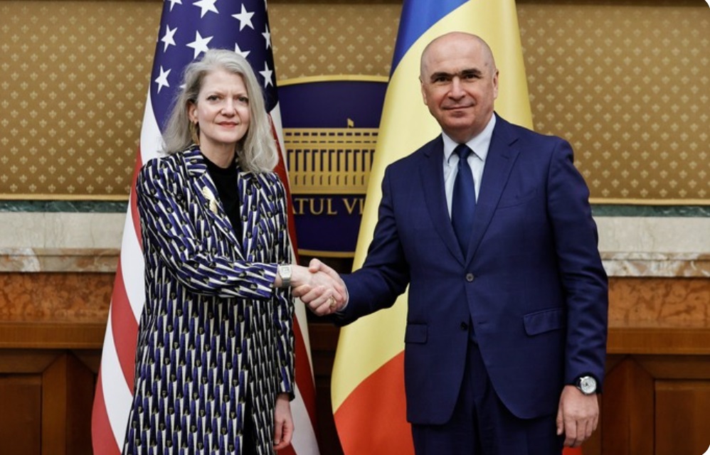 Investițiile americane în apărare, energie și Portul Constanța pe agenda discuțiilor dintre Ilie Bolojan și Allison Hooker, reprezentant al Departamentului de STAT al SUA