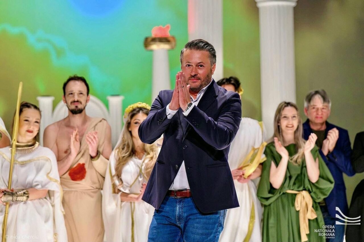 Scandal la Teatrul Muzical “Ambasadorii”. Ciprian Rogojan acuză că a fost revocat în mod abuziv. A fost lansată și o petiție în favoarea managerului