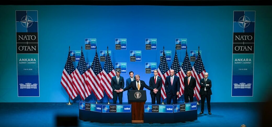 Trump pune presiune pe aliații NATO: Ce condiții are președintele SUA pentru a menține trupele americane în Europa